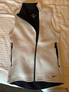 Nike White and Black Therma-FIT Sleeveless Zip Vest